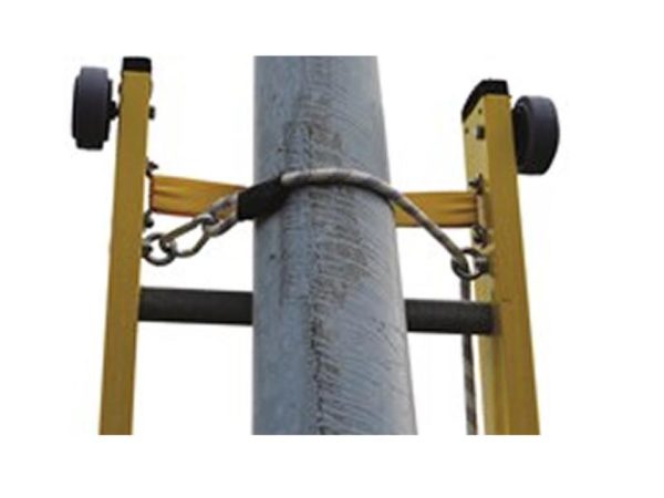Escalera de fibra para postes de madera FIBRASAPO